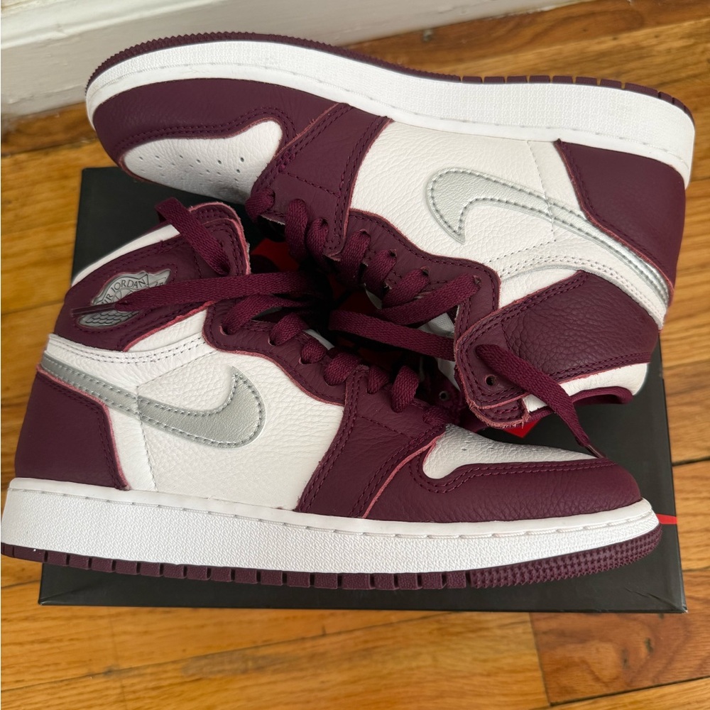 Nike Air Jordan 1 High OG- White and Burgundy